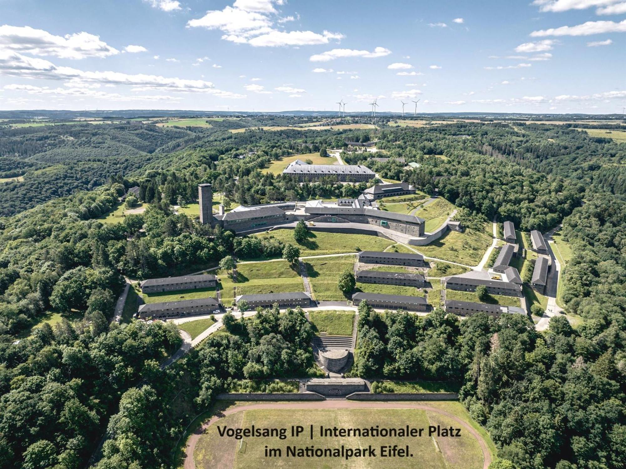 Ferienhaus Hescheld With Private Jacuzzi Hellenthal Exterior foto